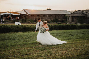 10 Reasons Couples Choose This Barn Wedding Venue